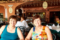 Nous sommes au restaurant Las Palomas Doradas à la marina, le même que celui visité avec Sophie, Nick et Liliane il y a deux ans.