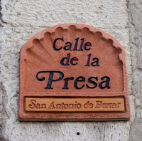 L'espagnol est très présent à San Antonio --- Spanish is ever so present in San Antonio
