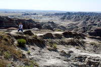 Les Badlands dont des régions semi-arides qui subissent de hauts niveaux d'érosion. -- Badlands are semiarid regions that experience high rates of erosion.