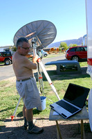 2006 - Installation de la soucoupe pour le  satellite -- Installing the dish for the satellite