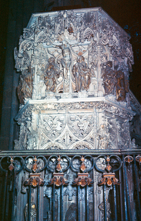 Cathédrale de Strasbourg -Chaire 1485. Cinquante statuettes.