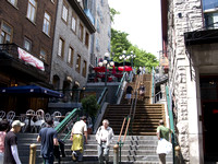 L'escalier Casse-Cou menant à la terrasse -- The Casse-Cou (break neck) staircase leading to the boardwalk
