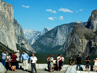 Yosemite - Il y a toujours du monde à cet endroit -- There are always lots of people at this place