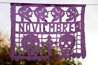 November - the month of the dead -- Novembre, le mois des morts.