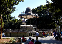 Le pavillon du parc -- The kiosk in the park